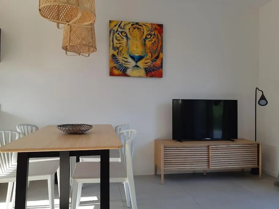 Gite De Charme Au Paradou. Piscine. Terrasse Bois. Holiday home Paradou