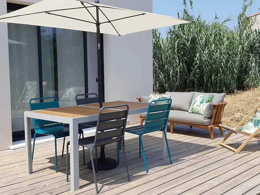 Holiday home Gite De Charme Au Paradou. Piscine. Terrasse Bois.